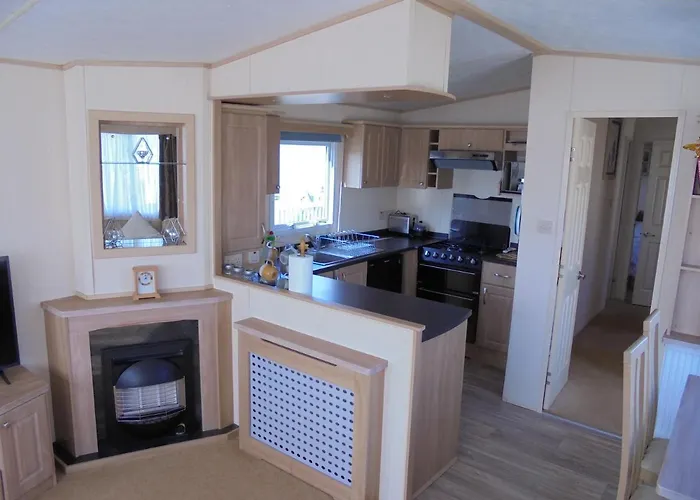 The Wolds: The Wolds:- 6 Berth, Central Heated