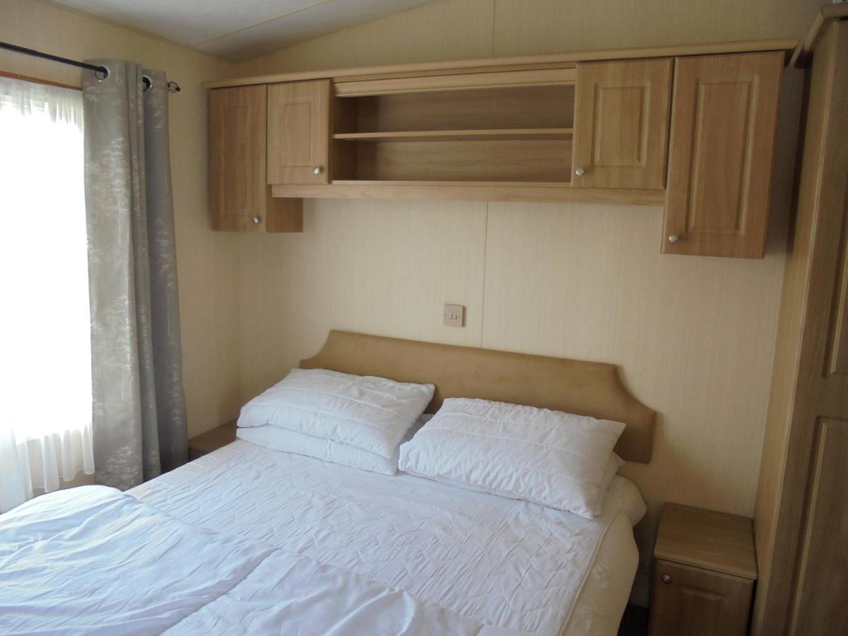 The Wolds: The Wolds:- 6 Berth, Heated Apartment