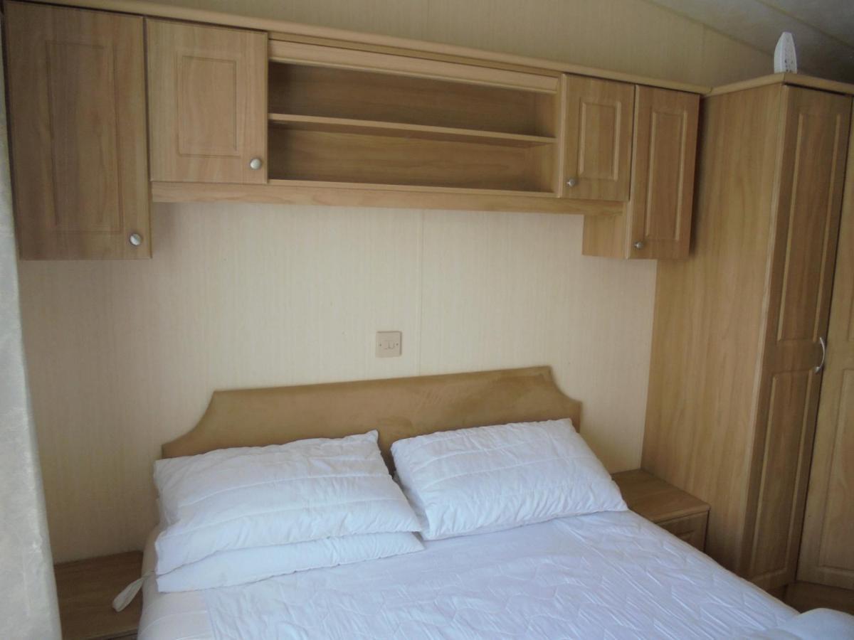 Apartment The Wolds: The Wolds:- 6 Berth, Heated