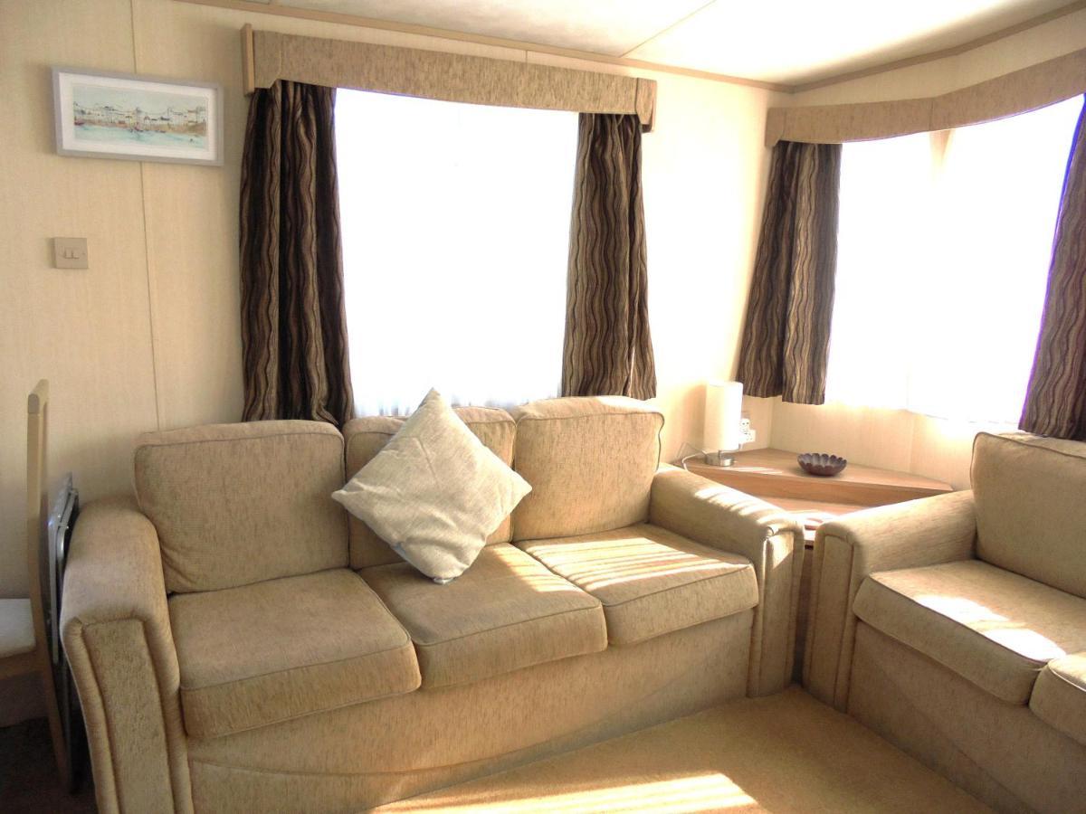The Wolds: The Wolds:- 6 Berth, Heated Apartment *