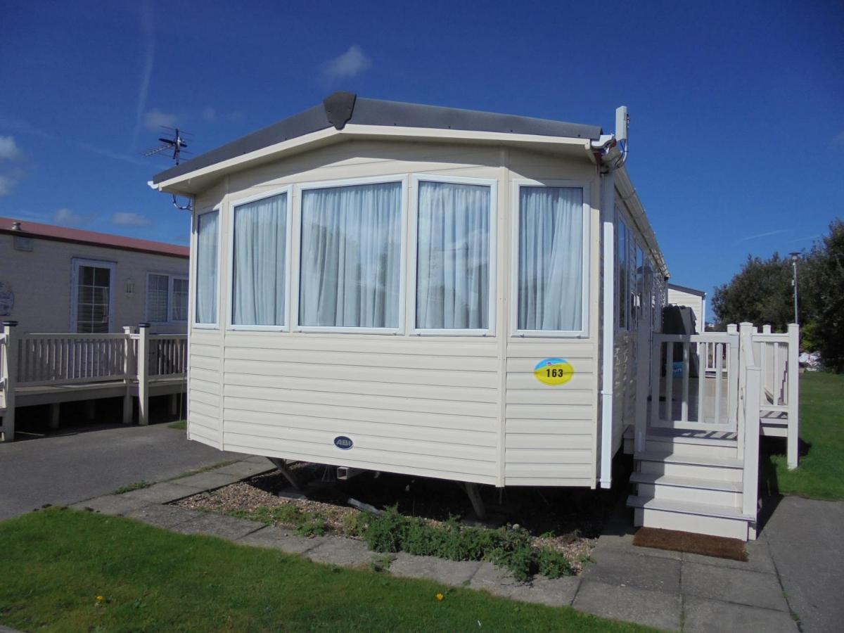 Apartment The Wolds: The Wolds:- 6 Berth, Heated *